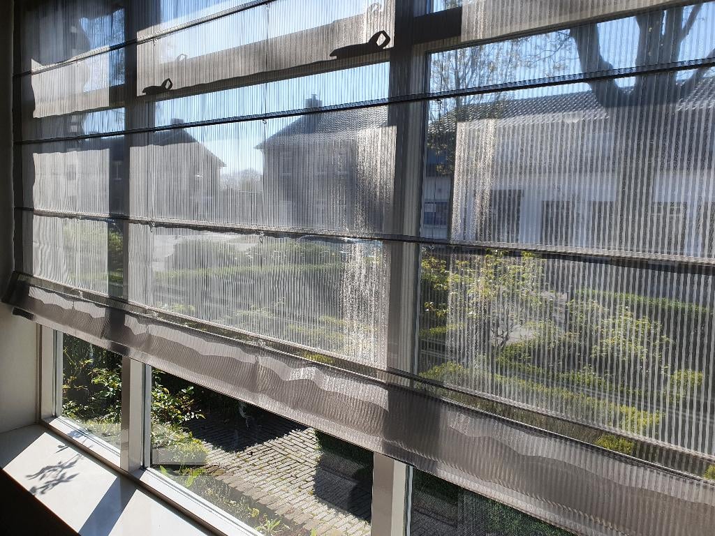 Vouwgordijn lichtgrijs, Ophalen, Gebruikt, 100 tot 150 cm, 200 cm of meer