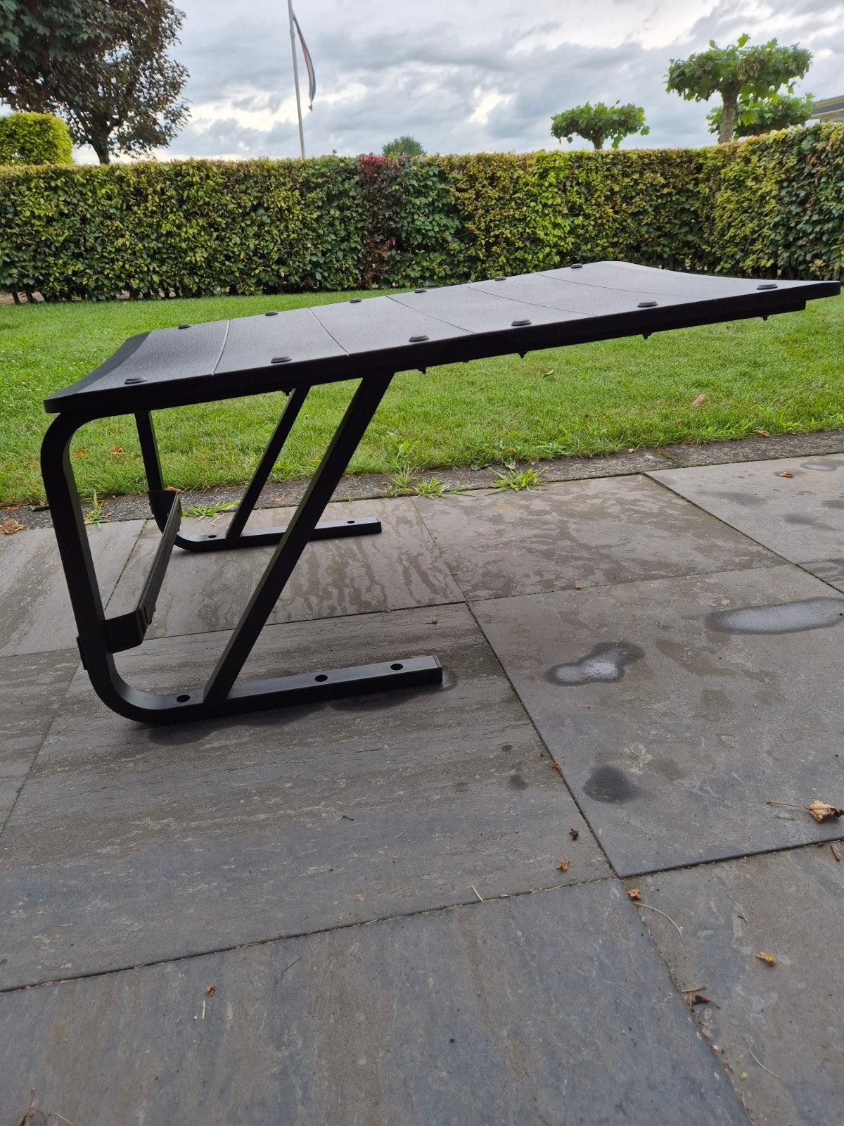 Ecovacs Garage voor robotmaaier - Bescherming en stijl, Tuin en Terras, Verzenden, Zo goed als nieuw, Ecovacs