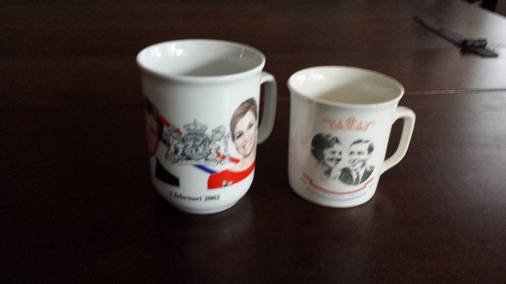 Mokken trouwdag koninklijk huis, Ophalen of Verzenden, Zo goed als nieuw, Nederland, Servies