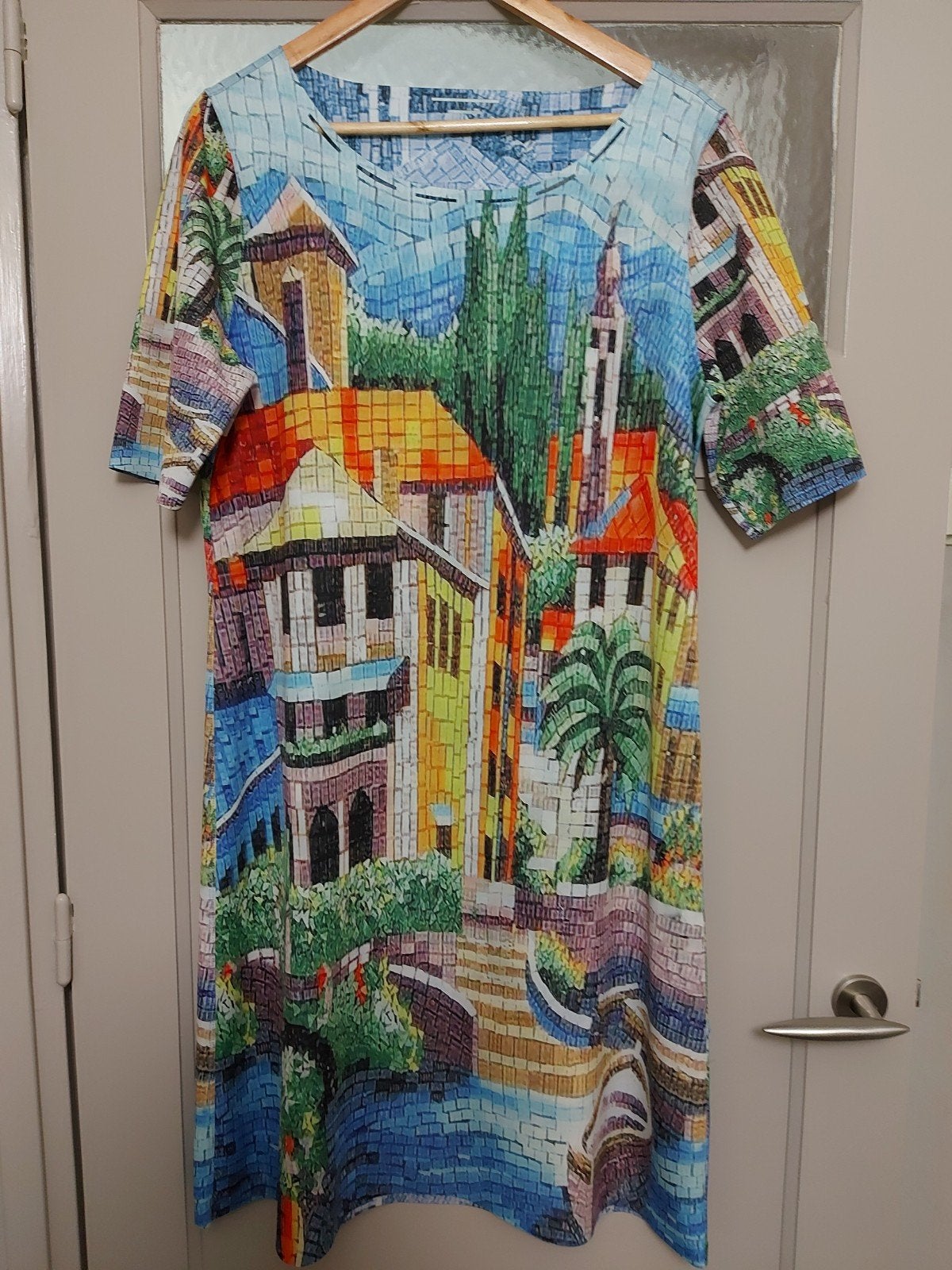 Geel vestje met kleurrijke jurk, Kleding | Dames, Jurken, Geel, Maat 42/44 (L), Nieuw, Ophalen of Verzenden