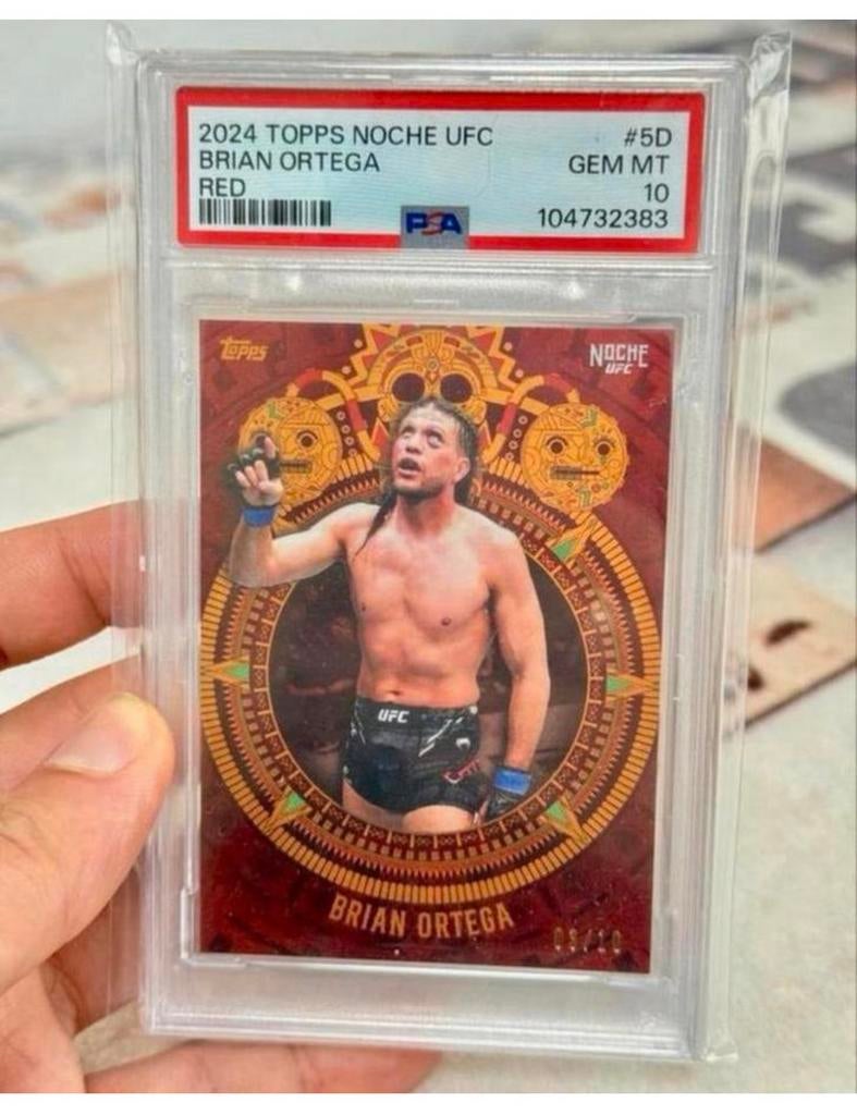2024 TOPPS NOCHE UFC #5D BRIAN ORTEGA Red PSA-10 grade, Spelerskaart, Nieuw, Ophalen of Verzenden, H