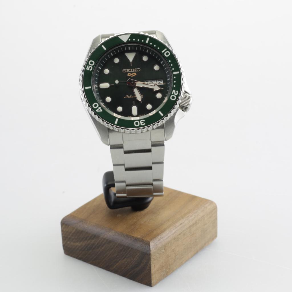 Seiko 5 Sport 4R36-07G0 Groen automaat horloge, Seiko, Zo goed als nieuw, Support@seiko.com, 5-11, Akasaka 2-chome
Minato-ku, Tokyo 107-0052
Japan