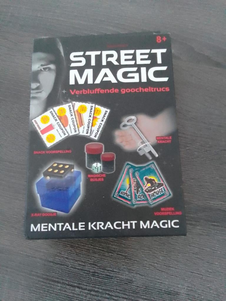 Street Magic: Verbluffende Goocheltrucs Goocheldoos, Ophalen, Gebruikt, Jongen of Meisje