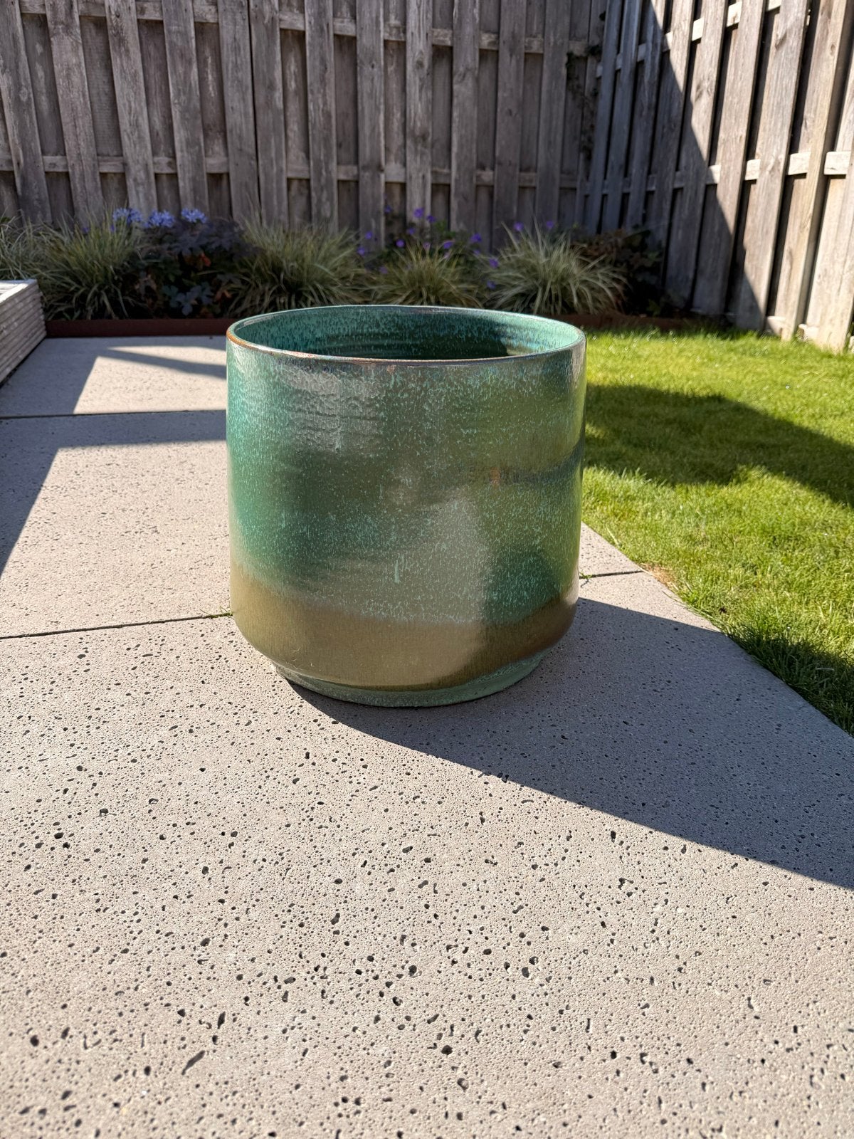 Zo goed als nieuwe bloempot van Intratuin, 33 cm diameter, Tuin en Terras, Bloempotten, Rond, Binnen, Zo goed als nieuw, Minder dan 40 cm