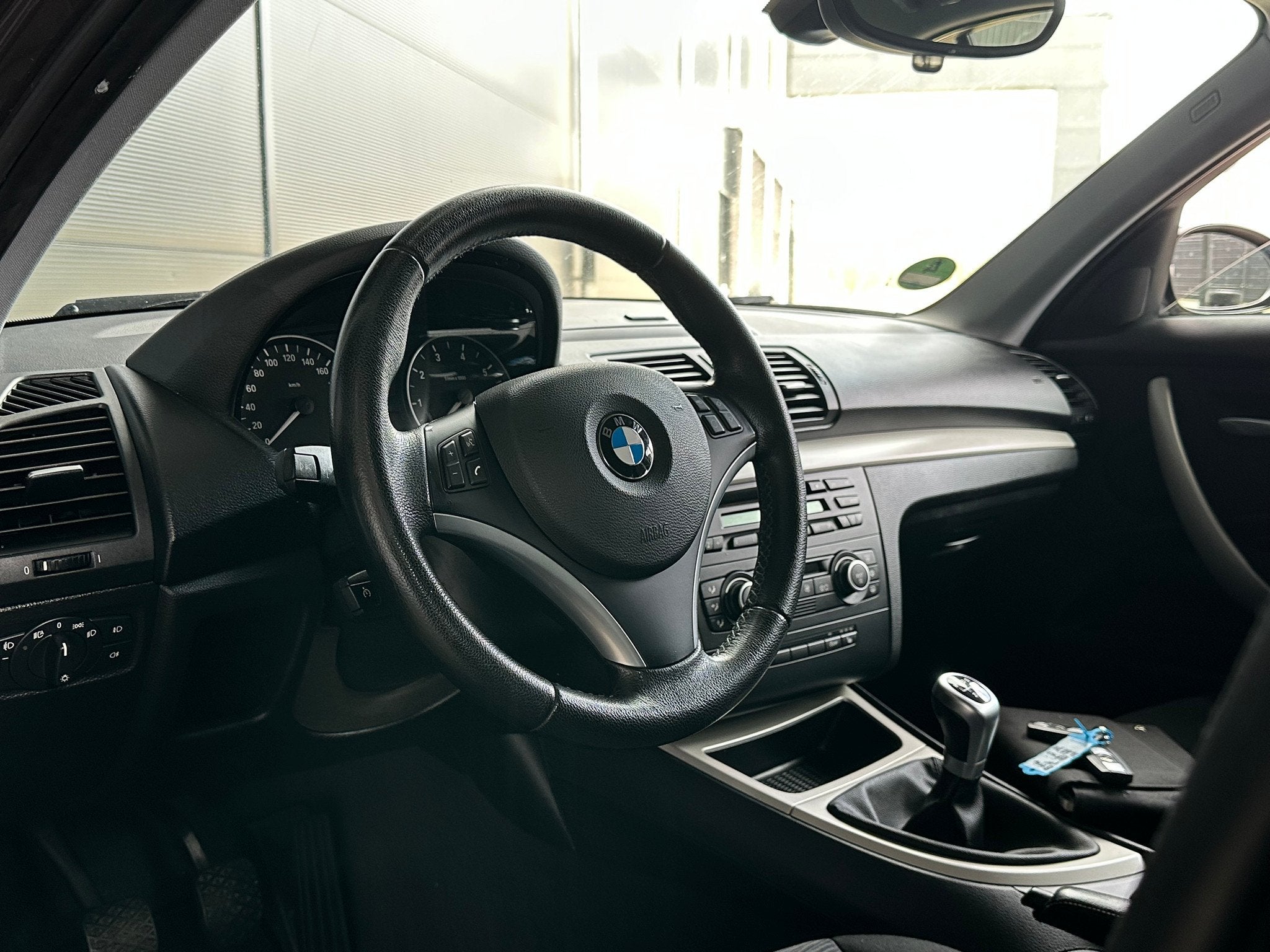 Foto 6 van BMW 1 Serie 116i LCI 5-Deurs Clima Cruise CARPLAY Stoelverwa