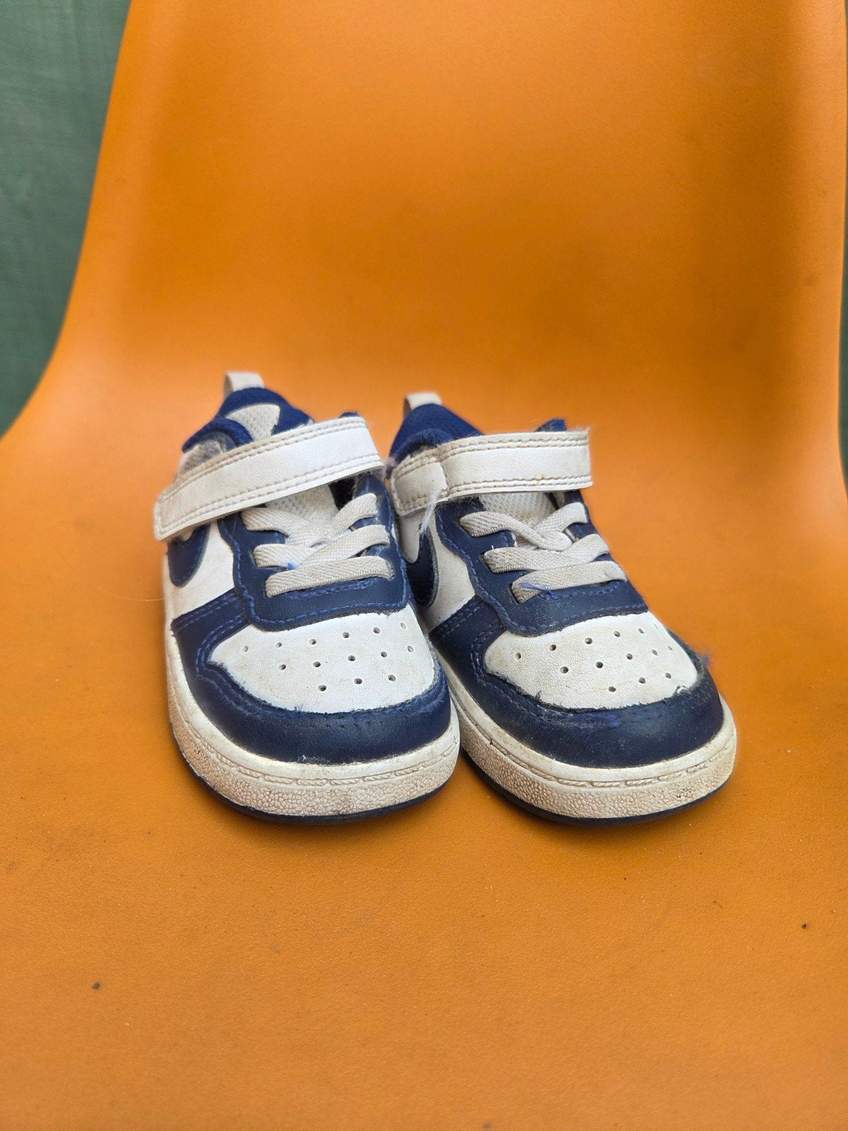 Nike baby sneakers maat 21, Gebruikt, Jongen of Meisje, Schoenen, Ophalen of Verzenden