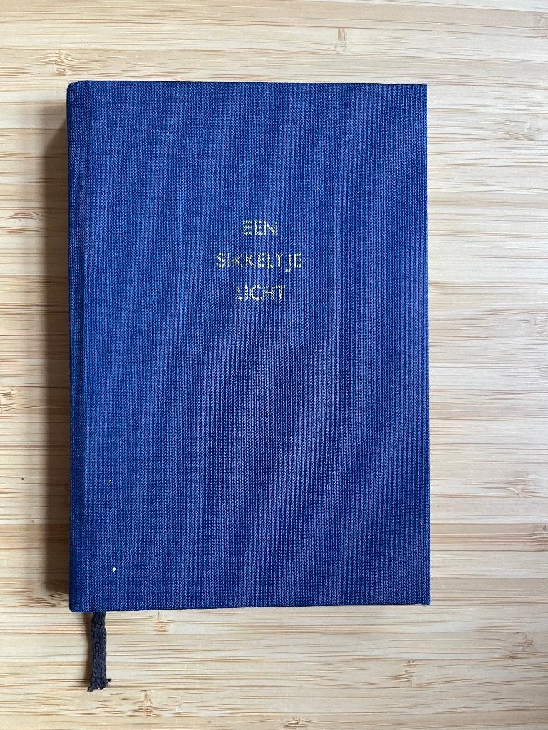 Jan de Vries een sikkeltje licht (Haiku), Ophalen of Verzenden, Gelezen