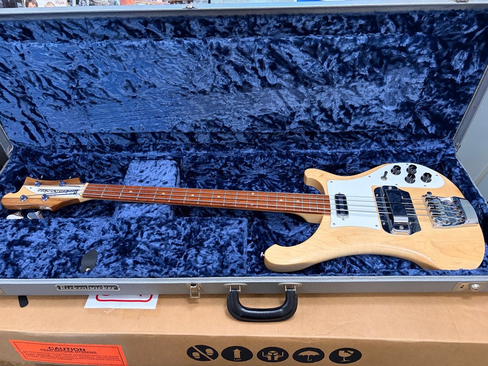 Rickenbacker 4001/V63 Mint condition, Ophalen of Verzenden, Zo goed als nieuw, Elektrisch, 6-snarig