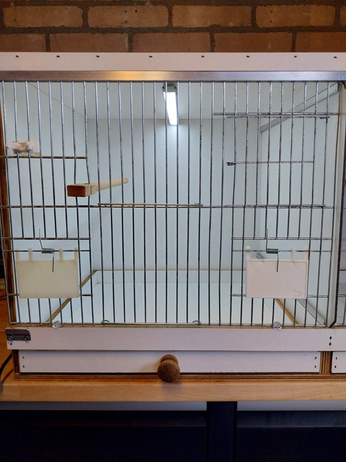 Prachtige broedkooi met verlichting!, Dieren en Toebehoren, Vogels | Hokken en Kooien, Ophalen of Verzenden, Zo goed als nieuw