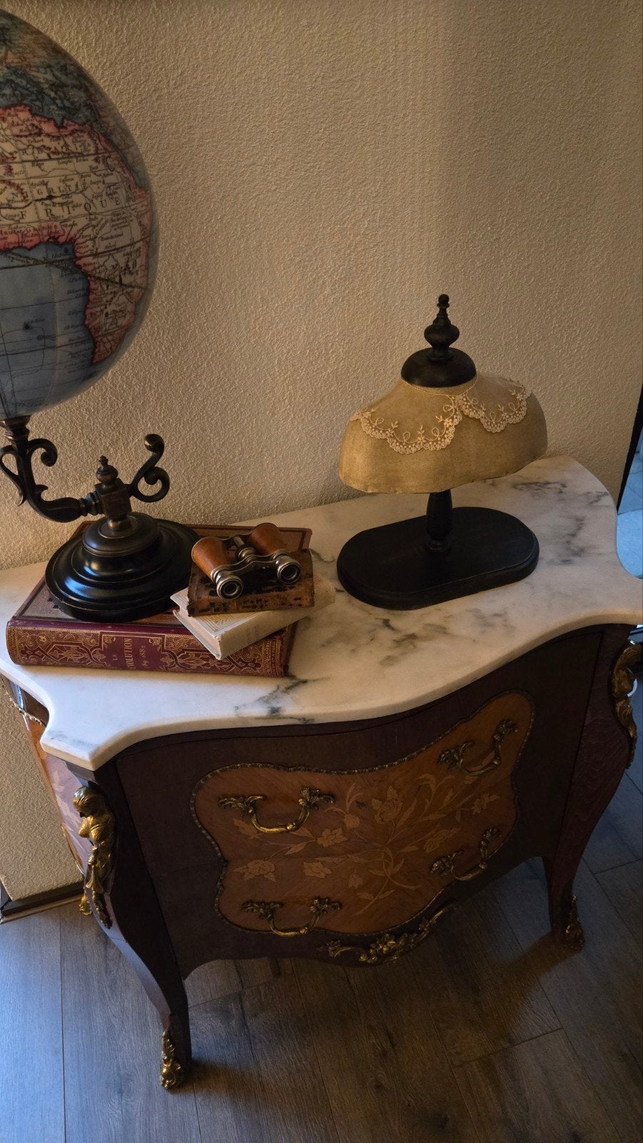 Prachtige Vintage Buste met Antieke Kanten Kraag, Ophalen of Verzenden