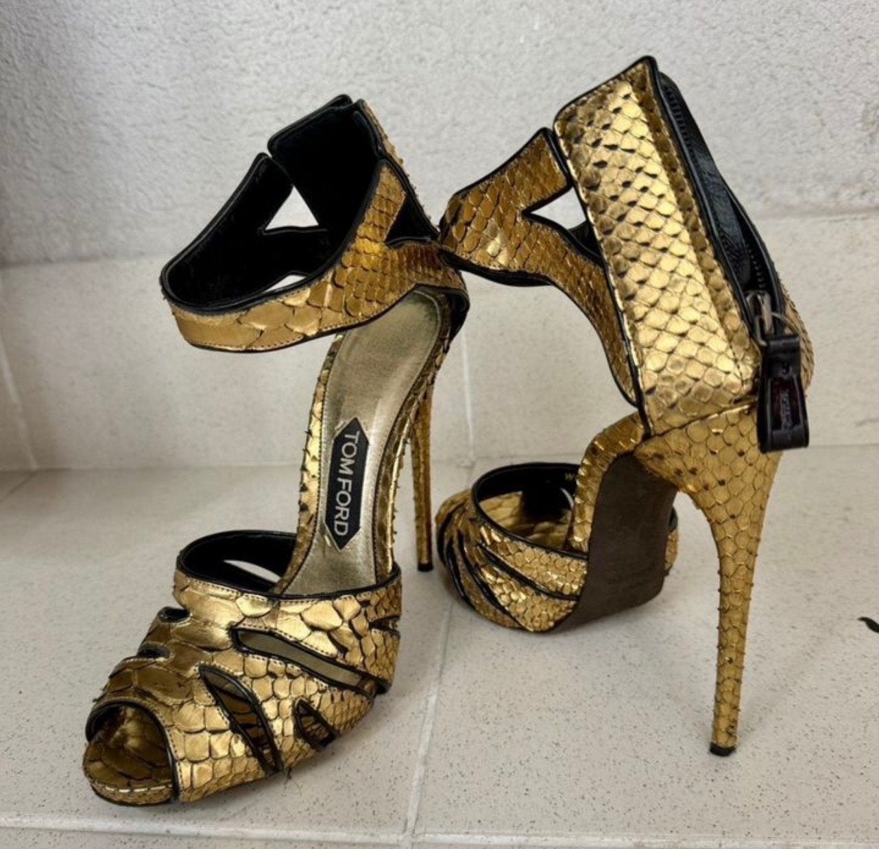 Tom Ford Gouden python Hakken - Maat 40.5, Ophalen of Verzenden, Gedragen, Overige kleuren, Schoenen met hoge hakken