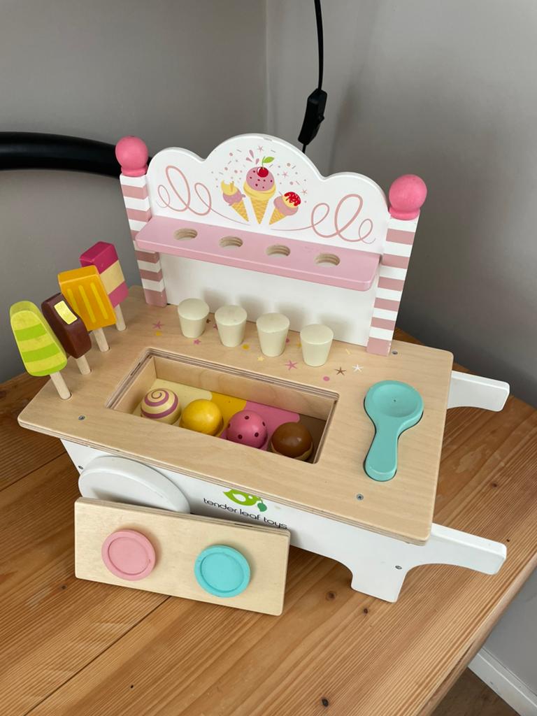 Ijskar tender leafs toys, Ophalen, Gebruikt, Meubelstuk of Keukentje