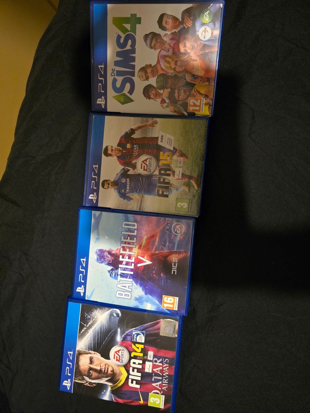 PS4 Games: De Sims 4, FIFA 15, Battlefield V, FIFA 14, Gebruikt, Overige genres, Ophalen of Verzenden, Eén computer