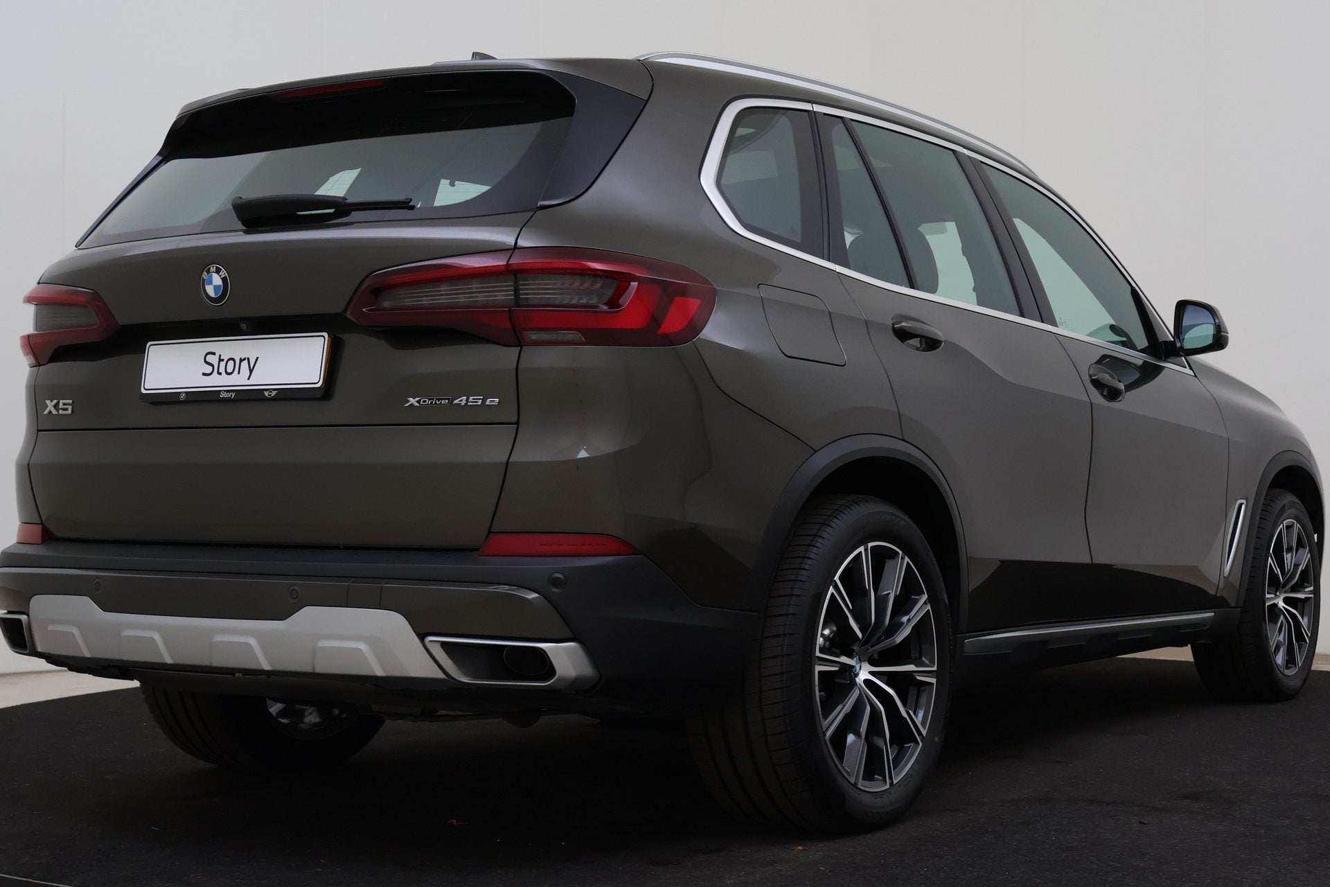 BMW X5 xDrive45e High Executive xLine Automaat / Panoramadak, 12 maanden, Parkeersensor, Gebruikt, Vierwielaandrijving