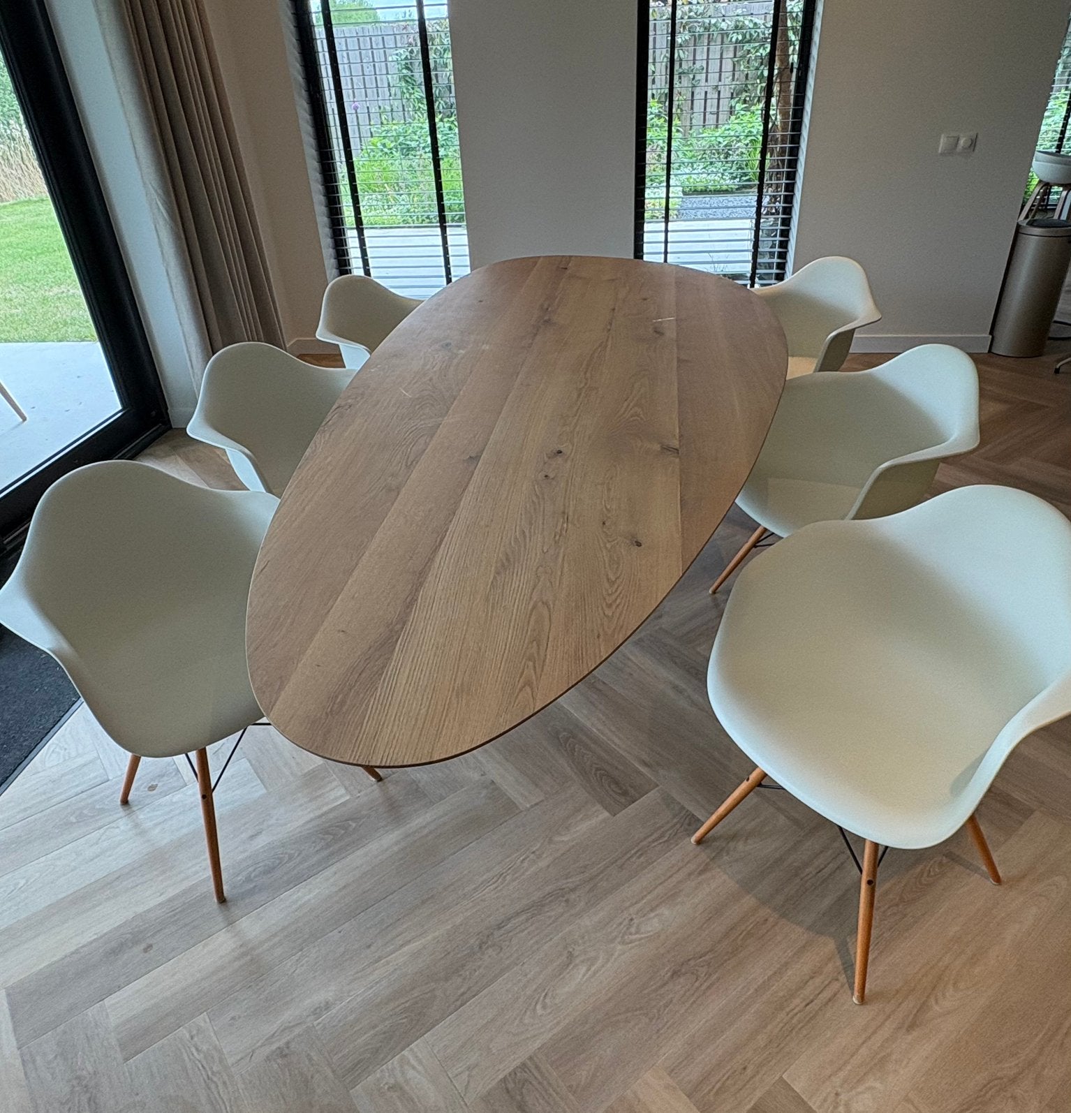 6 Vitra DAW eetkamerstoelen, Ophalen, Zo goed als nieuw, Wit, Vijf, Zes of meer stoelen