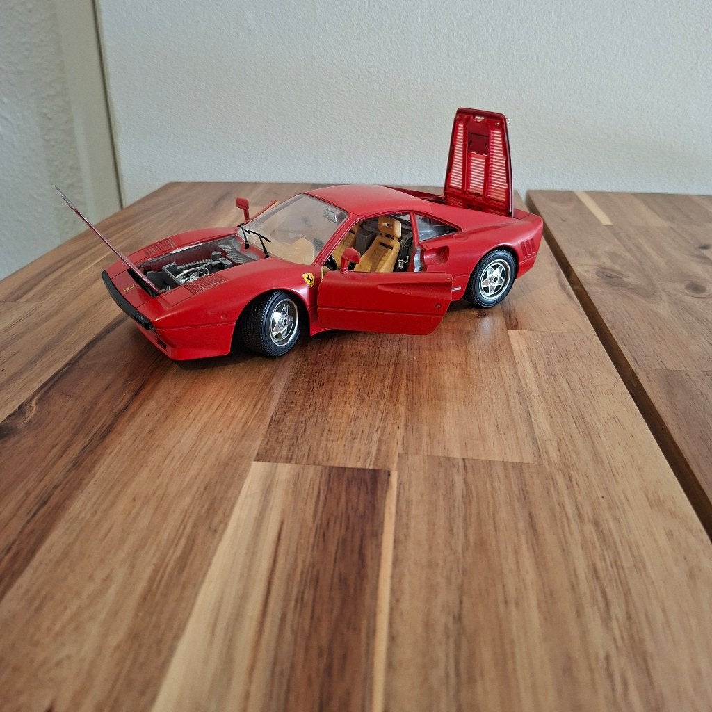Ferrari 288 GTO modelauto - Rood - Schaal 1:18, Verzenden, Zo goed als nieuw, Auto, Bburago