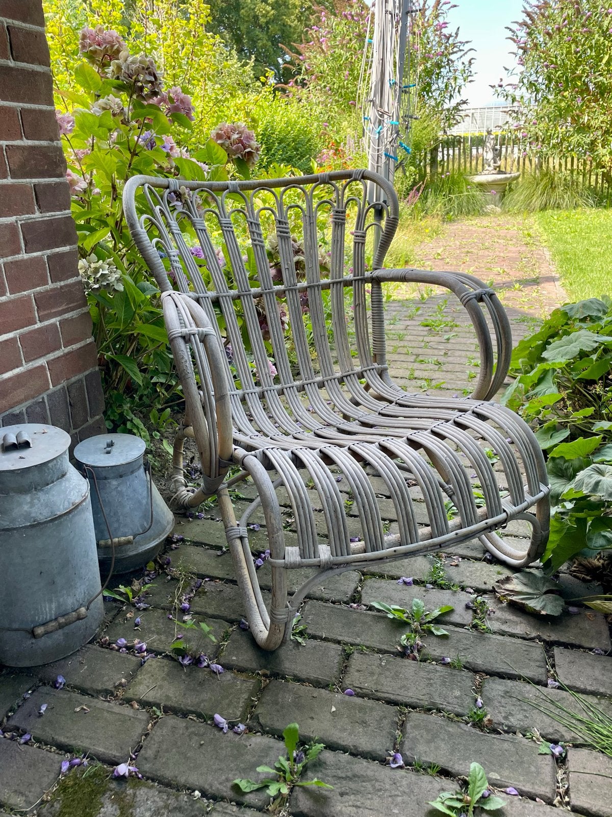 Laag vintage rotan stoeltje, Ophalen