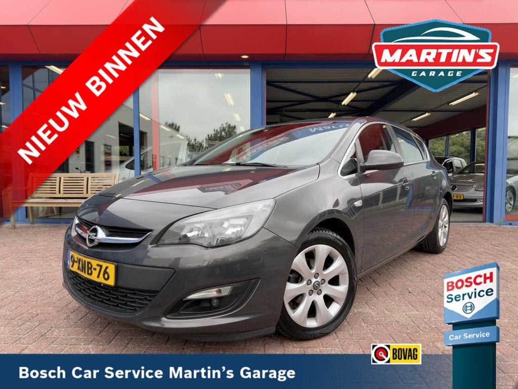 Opel Astra 1.4 Turbo Blitz Zeer Nette Staat | Navigatie | Cl, Auto's, Voorwielaandrijving, Euro 5, Stof, Gebruikt