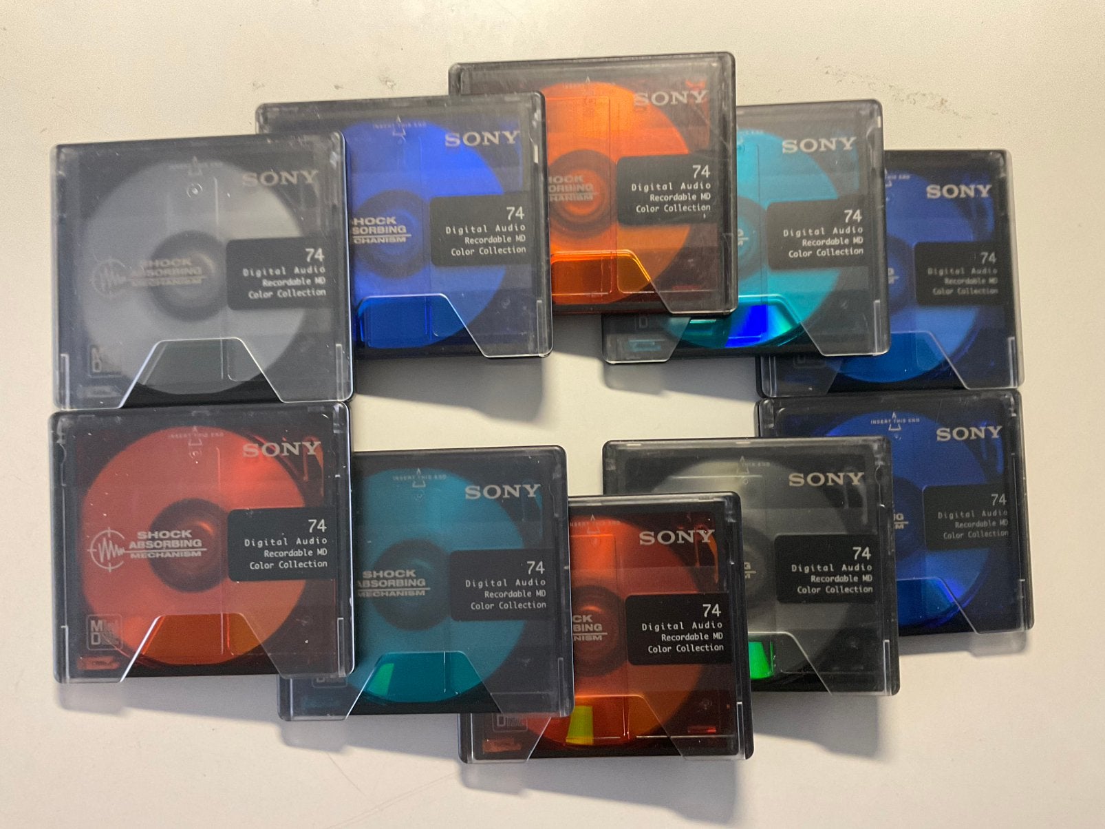 Minidisc’s. SONY COLOR COLECTION 10x als nieuw. 74 minuten, Audio, Tv en Foto, Ophalen of Verzenden