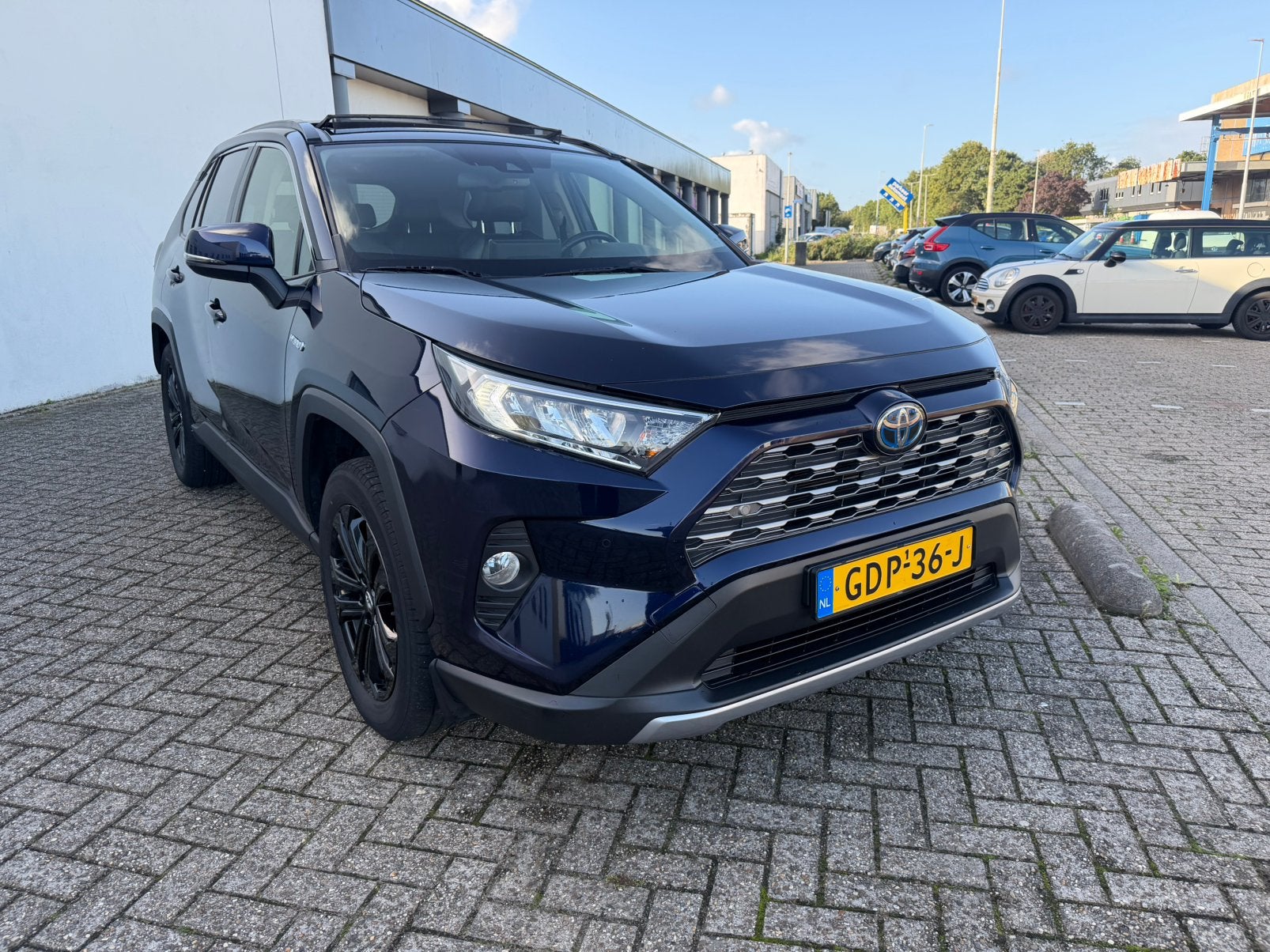 Toyota Rav4 2.5 Hybrid 218pk CVT 2021 Blauw