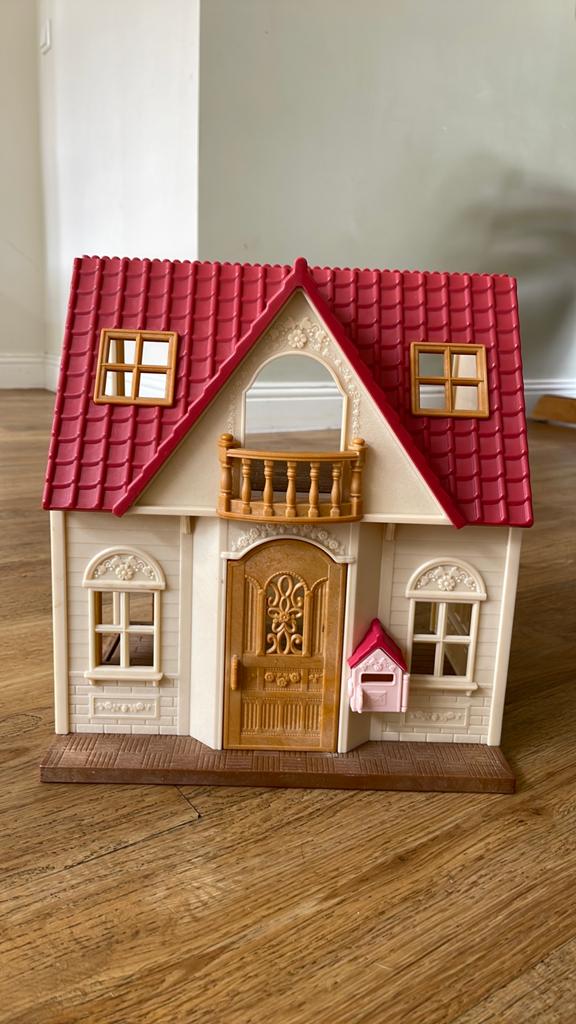 Sylvanian huisje met poppetjes en accessoires, Ophalen