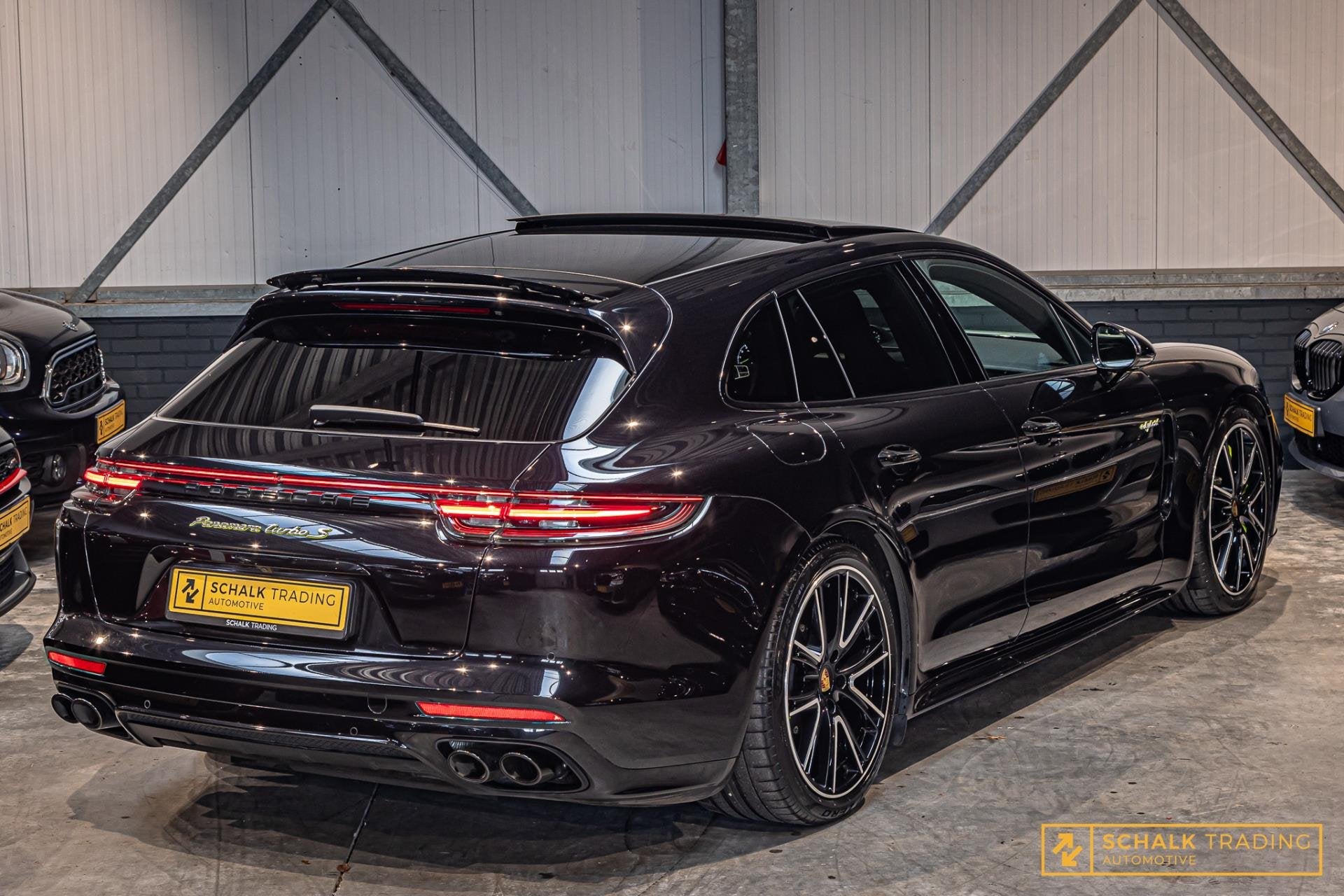 Porsche Panamera Sport Turismo 4.0 Turbo S E-Hybrid|Pano|Cer, Auto's, Porsche, Automaat, Dealer onderhouden, Gebruikt, Zwart