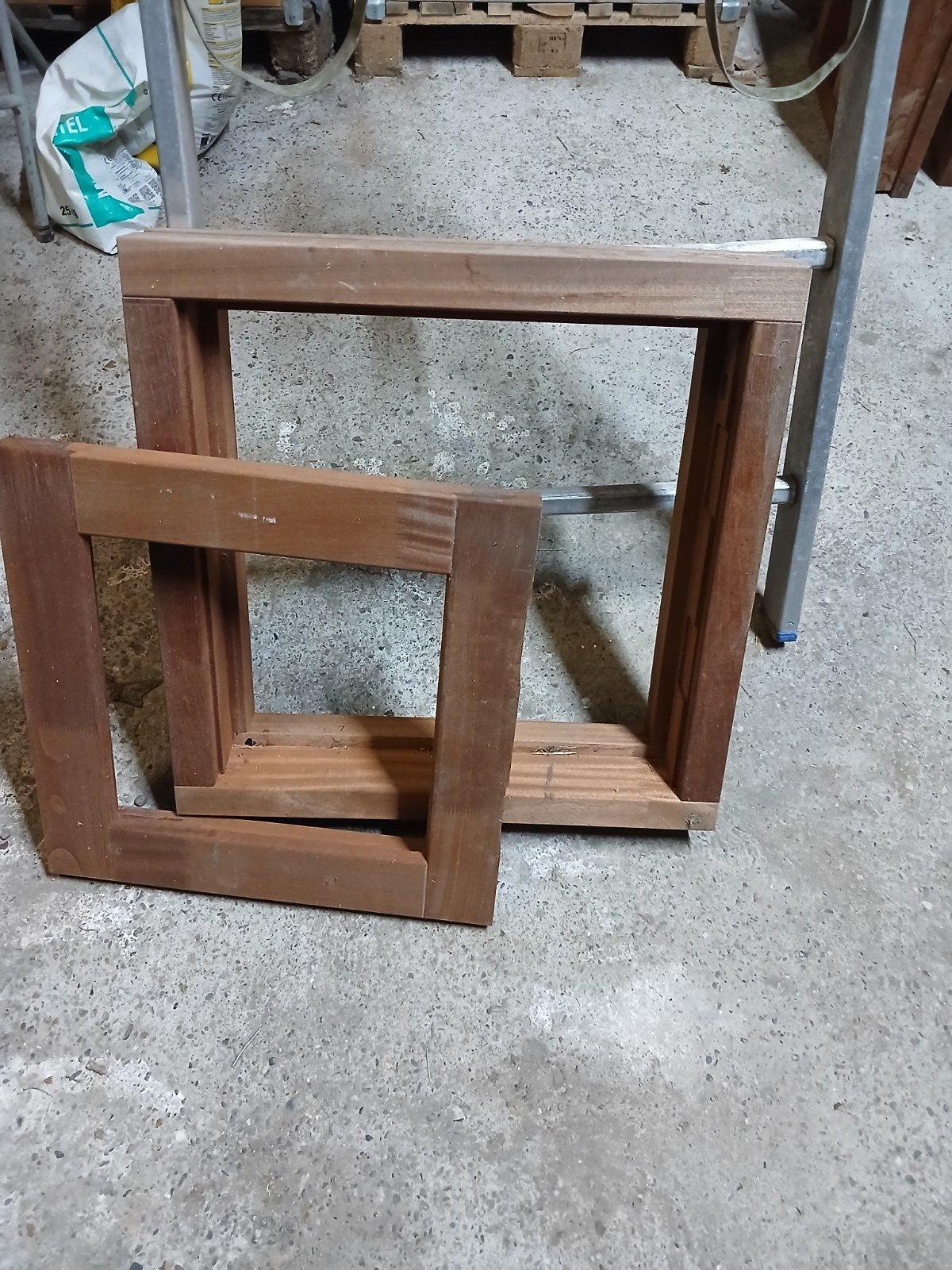 Kozijn met raam 600x600 mm, buitendraaiend (6 stuks), Ophalen, Gevelraam of Ruit, Minder dan 80 cm, Minder dan 80 cm