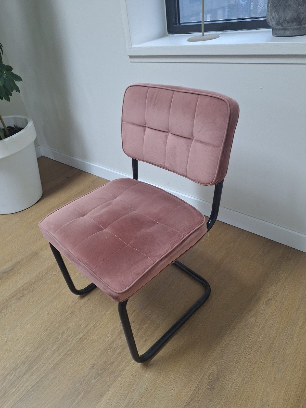 2x Kick Buisframe Stoel Ivy Roze velours, Ophalen, Gebruikt, Overige kleuren, Modern, Industrieel