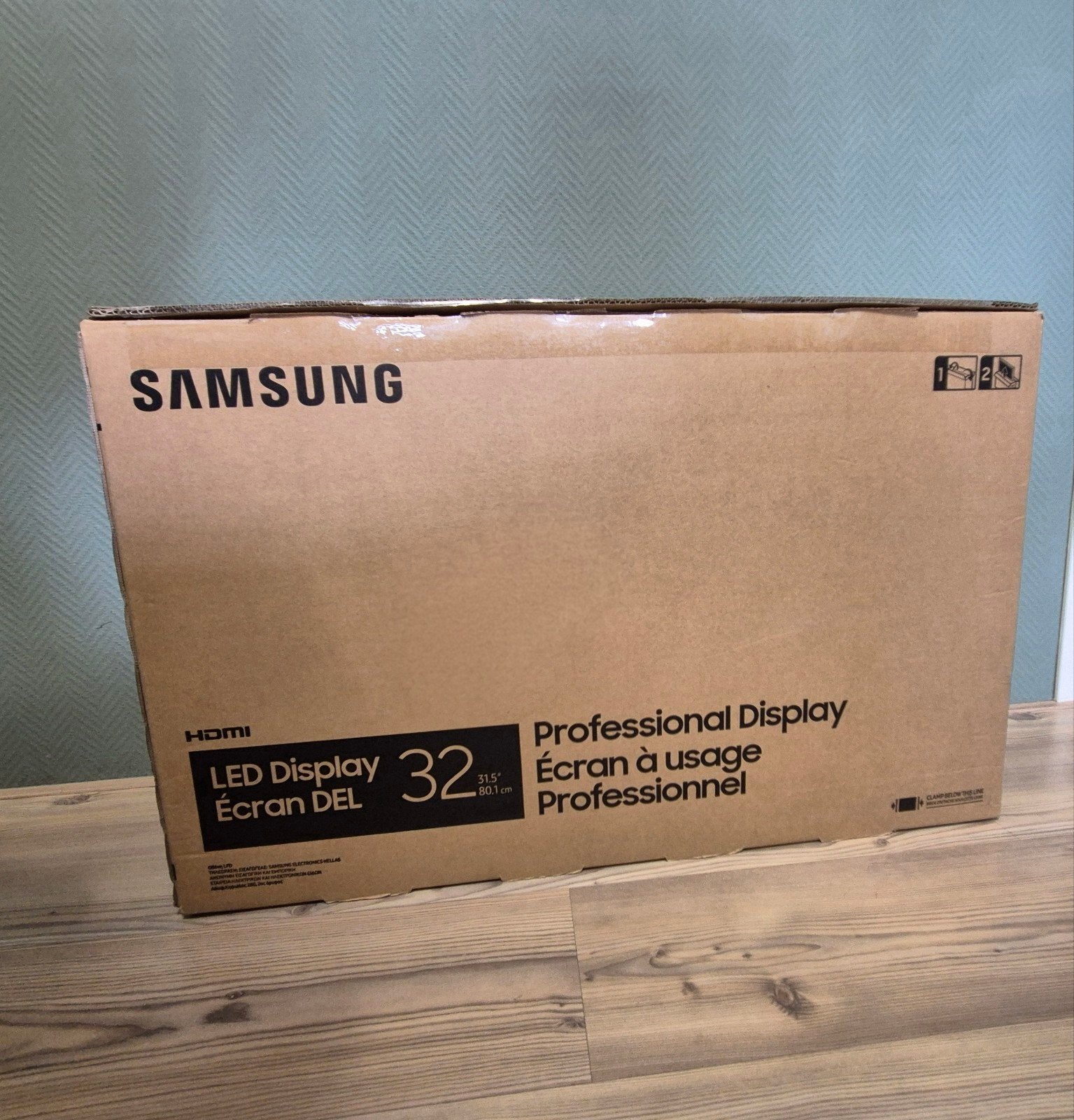 5x NIEUW Samsung 32" QM32R-B Full HD Smart Display / Monitor, Computers en Software, Ophalen, IPS, Nieuw, Full HD