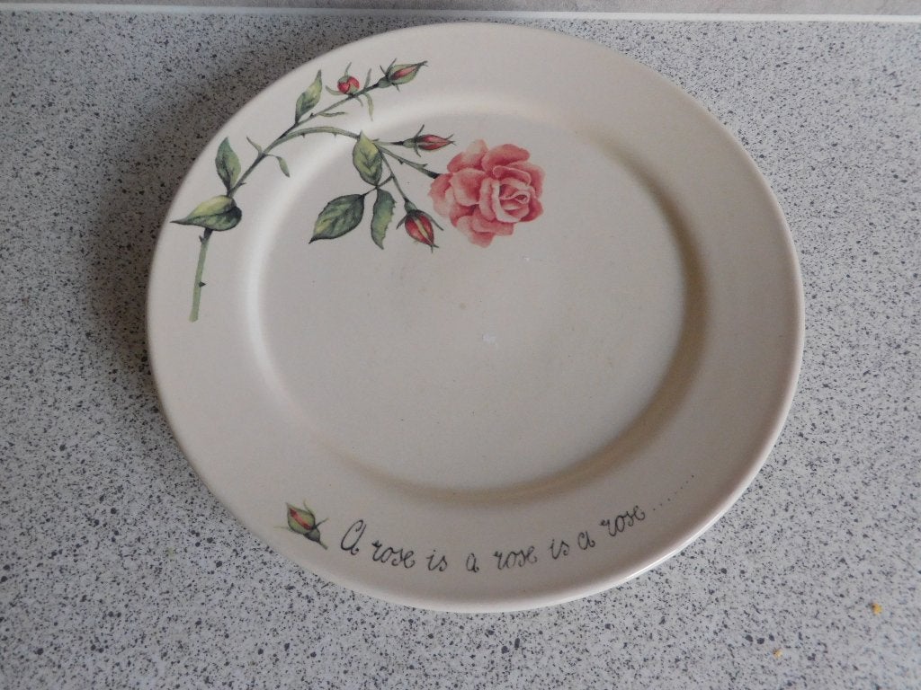 Bord 'A rose is a rose' JET by ter Steege - 17 cm, Vintage, Ophalen of Verzenden, Zo goed als nieuw, Bord(en)