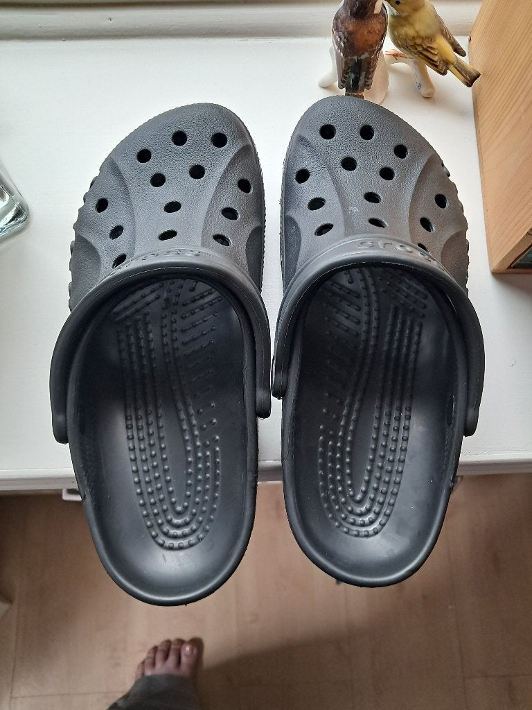 crocs maat 40, Kleding | Dames, Schoenen, Ophalen of Verzenden, Zo goed als nieuw, Zwart