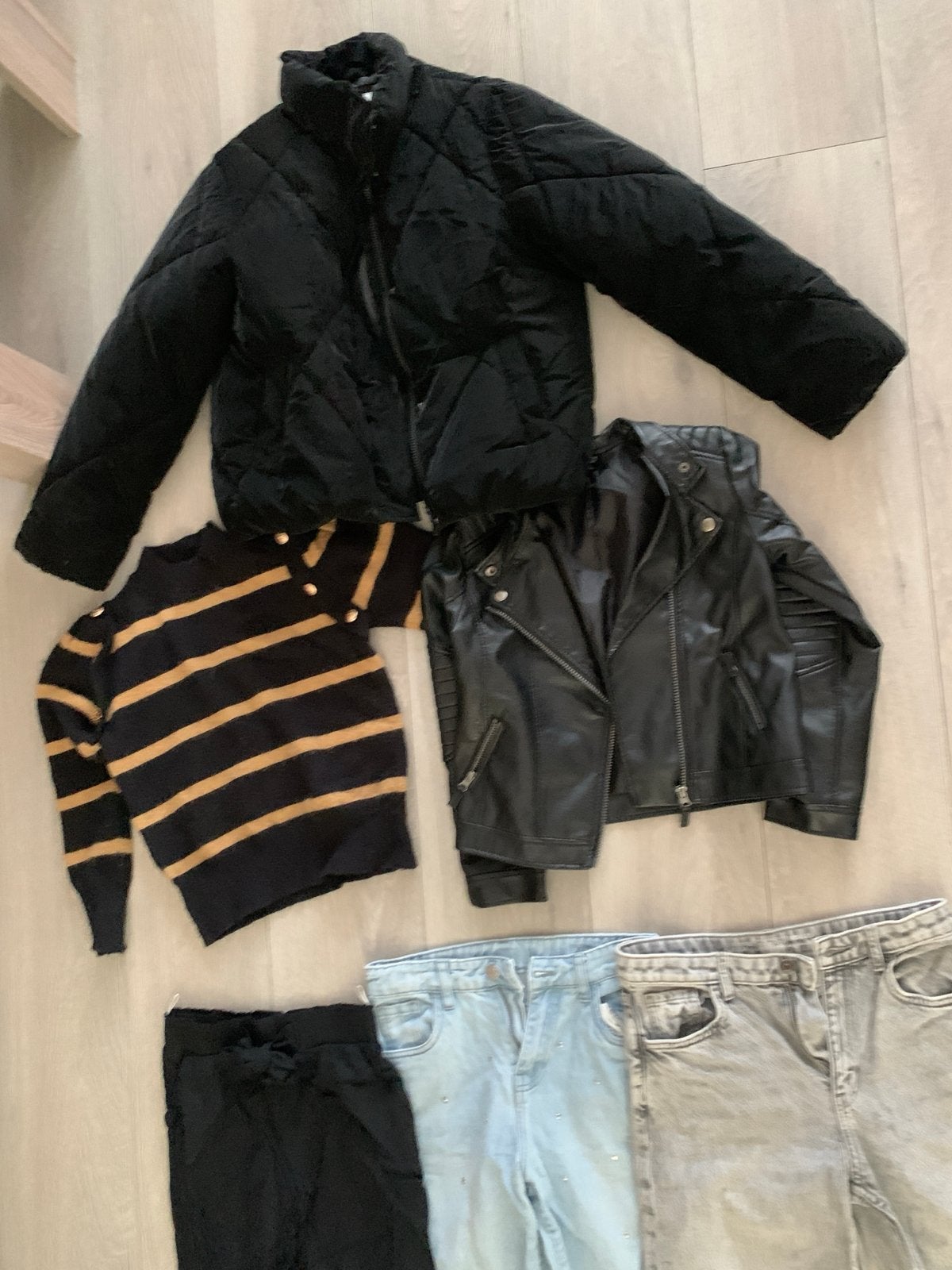 Kledingpakket voor meisjes - jassen, truien en broeken, Ophalen of Verzenden, Gebruikt, Meisje, Setje