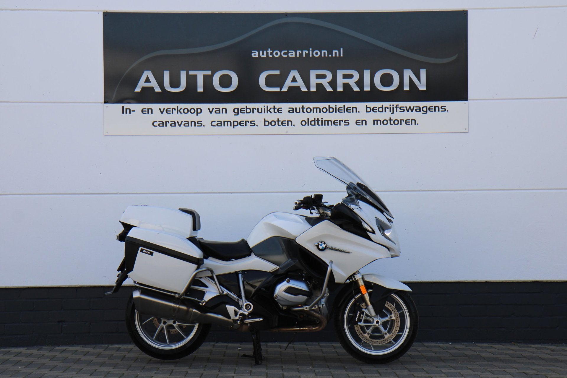 BMW Tour R 1200 RT uit 2017 met 72.524KM NL motor 1ste eig., Motoren, Motoren | BMW, Info@autocarrion.nl, Bedrijf, Houtduifstraat 30
4901BR  Oosterhout, NL