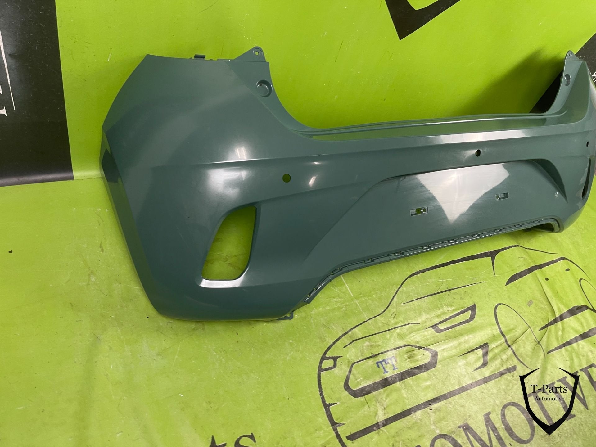 hyundai i10 achterbumper 19 + bumper, Gebruikt, Heolleung-ro 12
06797  Seoul, Ophalen of Verzenden, Info@hyundai.com