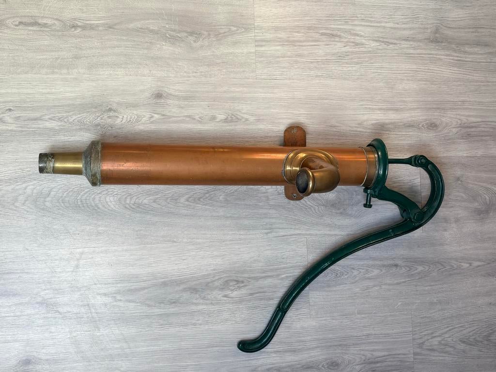 Koperen pomp, Antiek en Kunst, Ophalen
