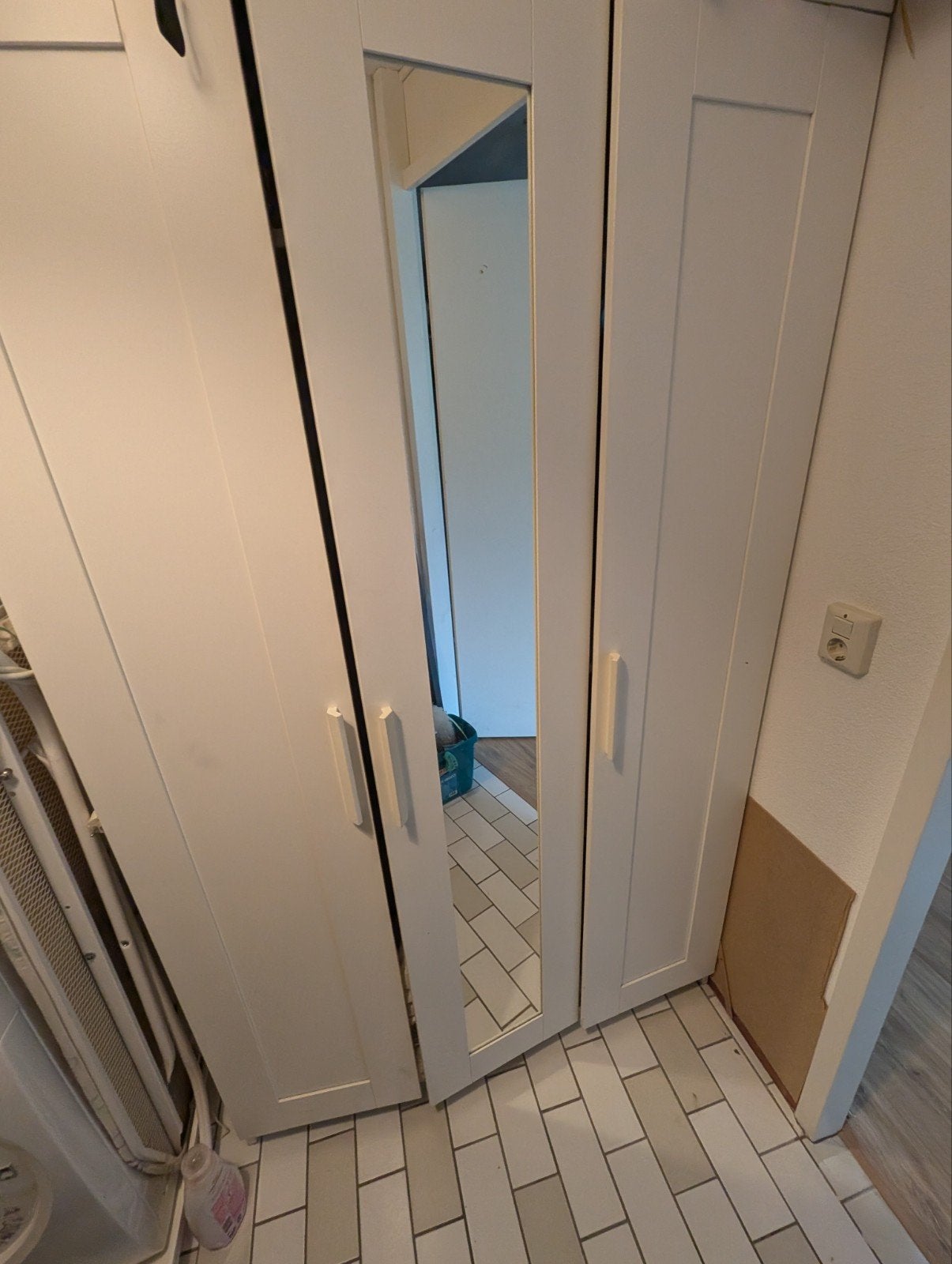 IKEA Brimnes kast gratis op te halen - moet dit weekend weg, Huis en Inrichting, Kasten | Kledingkasten, Met deur(en), Gebruikt