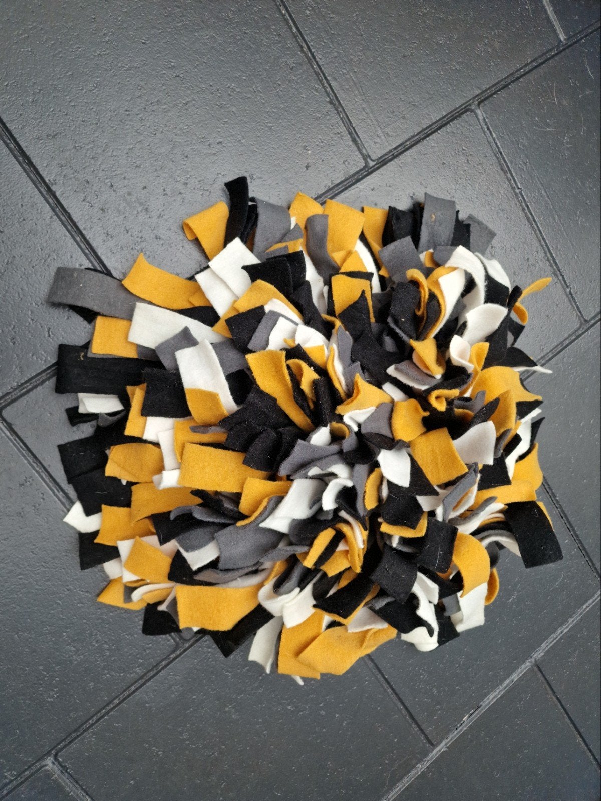 ZGAN Grote snuffelmat 3-kleurig Intratuin fleece/rubbermat, Ophalen, Zo goed als nieuw