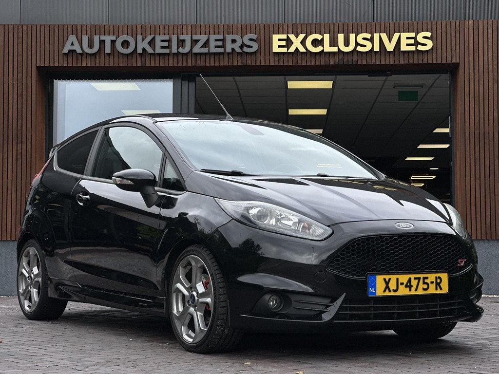 Ford Fiesta 1.6 ST2 Recaro Stoelverwarming Airco, Voorwielaandrijving, 1596 cc, 1063 kg, Gebruikt