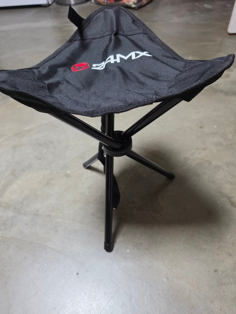 te koop 10 stuks Handige en compacte 24MX driepoot kruk, ide, Ophalen of Verzenden, Nieuw, Campingstoel