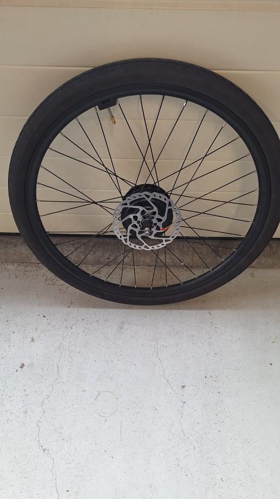Fietswiel met schijfrem en band - Zo goed als nieuw, Wiel, Onbekend, Ophalen of Verzenden, Zo goed als nieuw