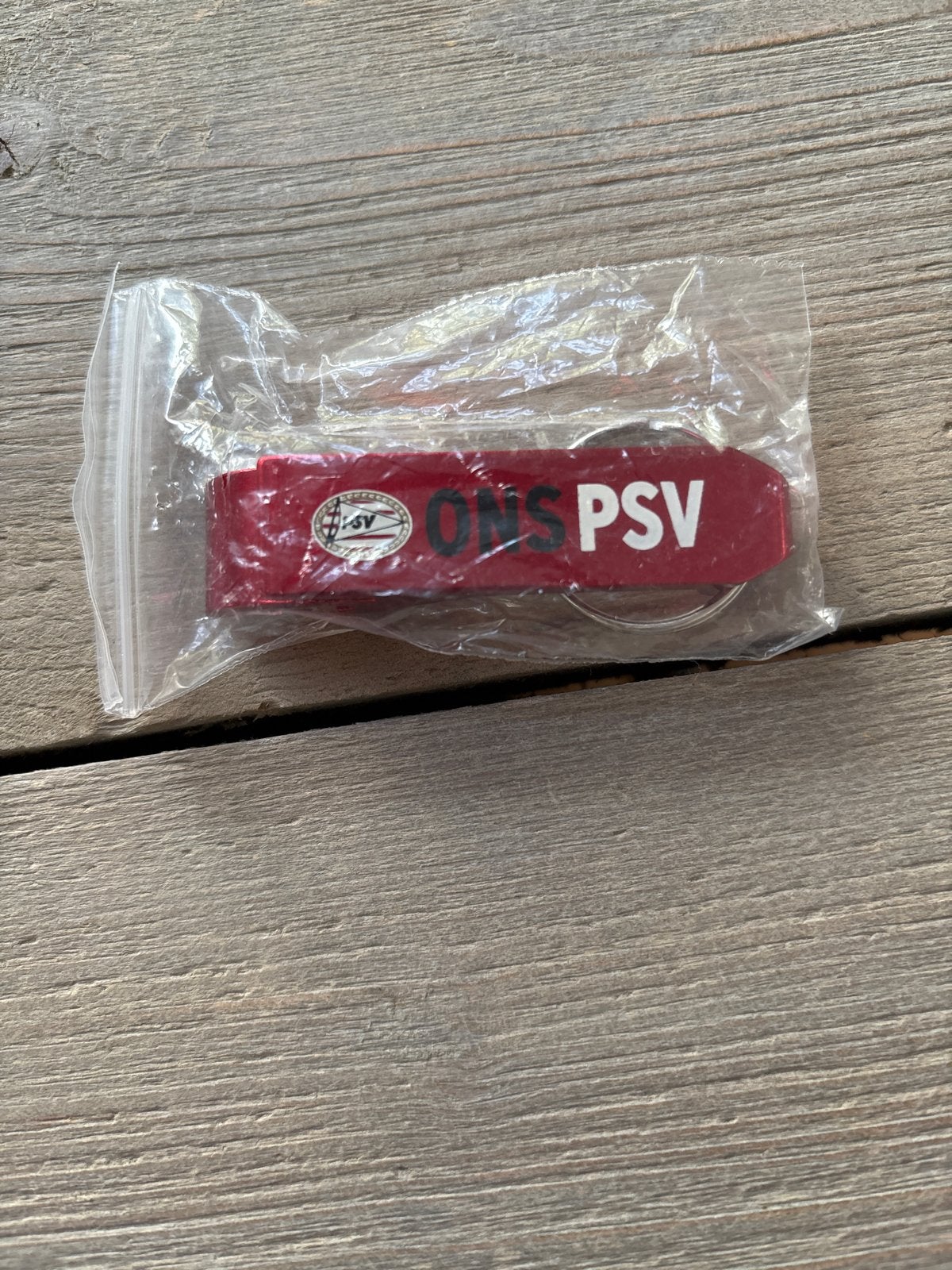 PSV Sleutelhanger / flesopener  - 'ONS PSV' -, Ophalen of Verzenden, Nieuw, Sport