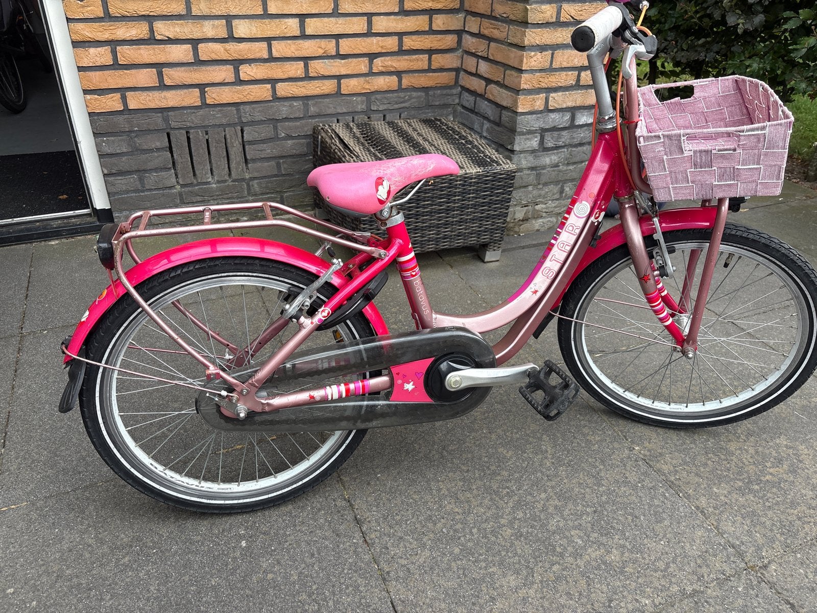 Roze Batavus Star Kinderfiets 16 inch met mandje, Ophalen, Gebruikt, Velgrem, 16 tot 20 inch