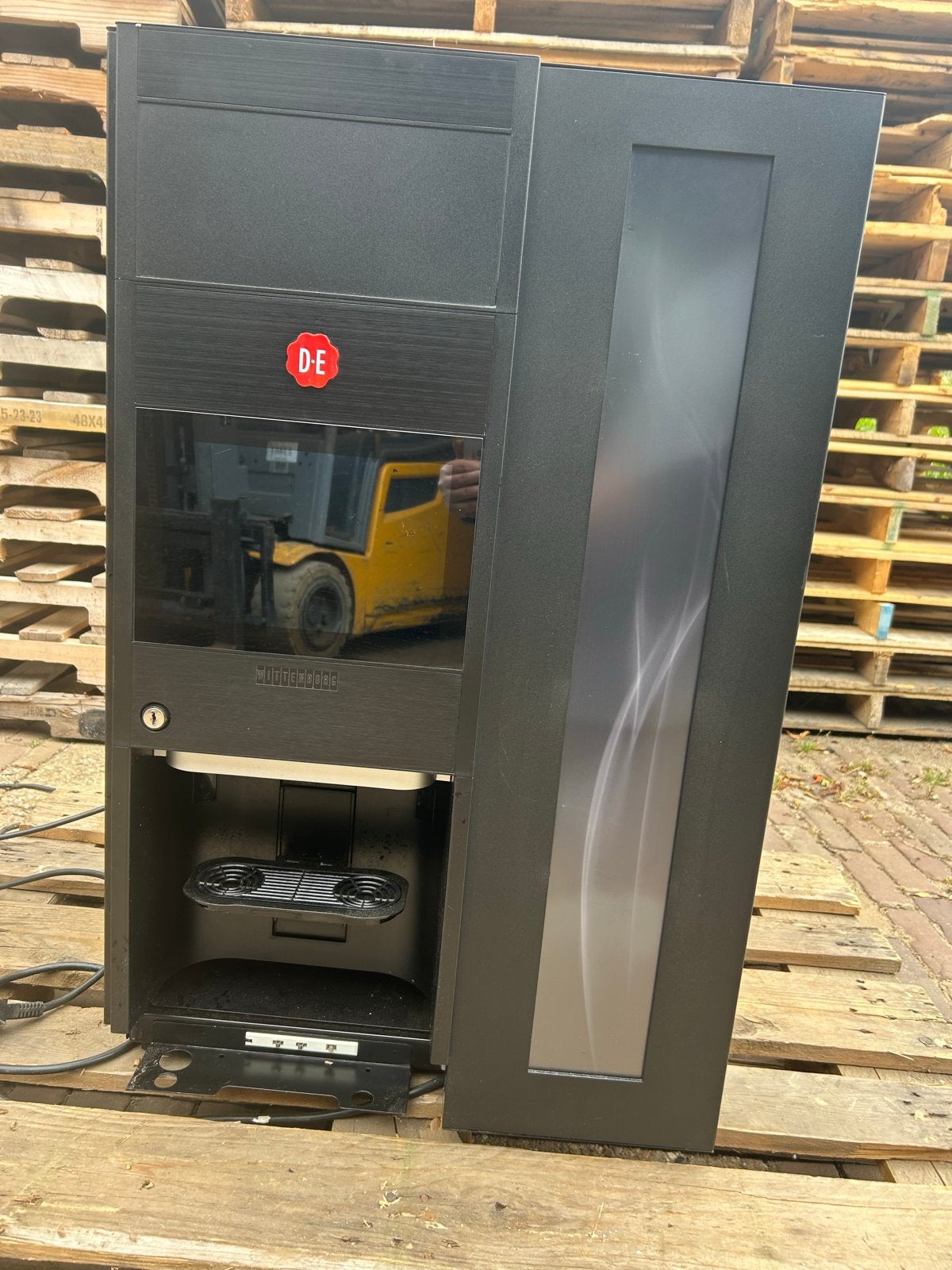 Kapotte Douwe Egberts koffiemachine - voor onderdelen, Ophalen, Niet werkend, Koffiemachine, Koffiebonen