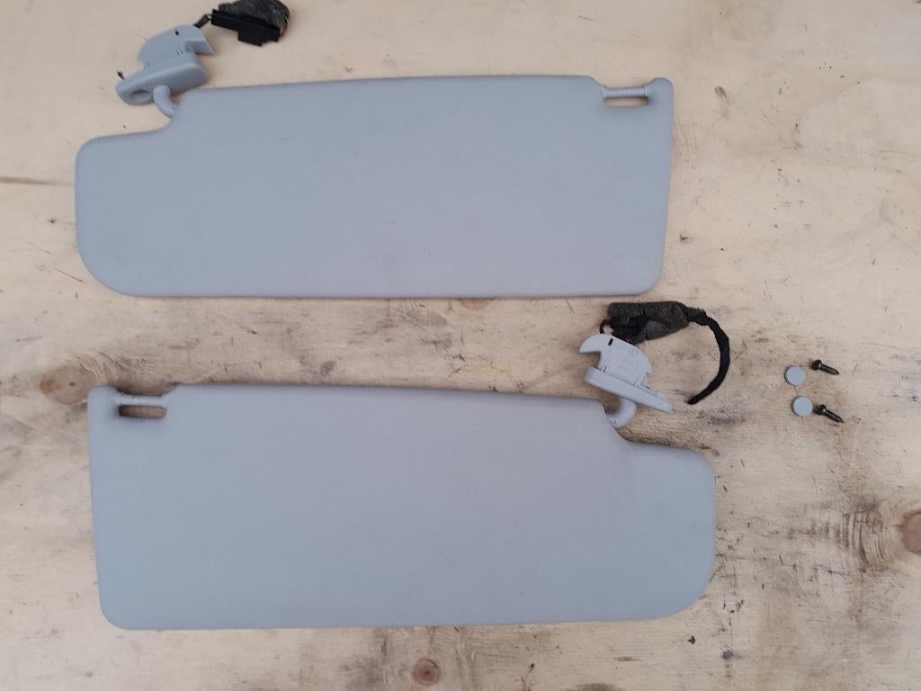 ZONNEKLEP Links&Rechts - Origineel - VOLKSWAGEN POLO 9N, Verzenden, Gebruikt, Volkswagen