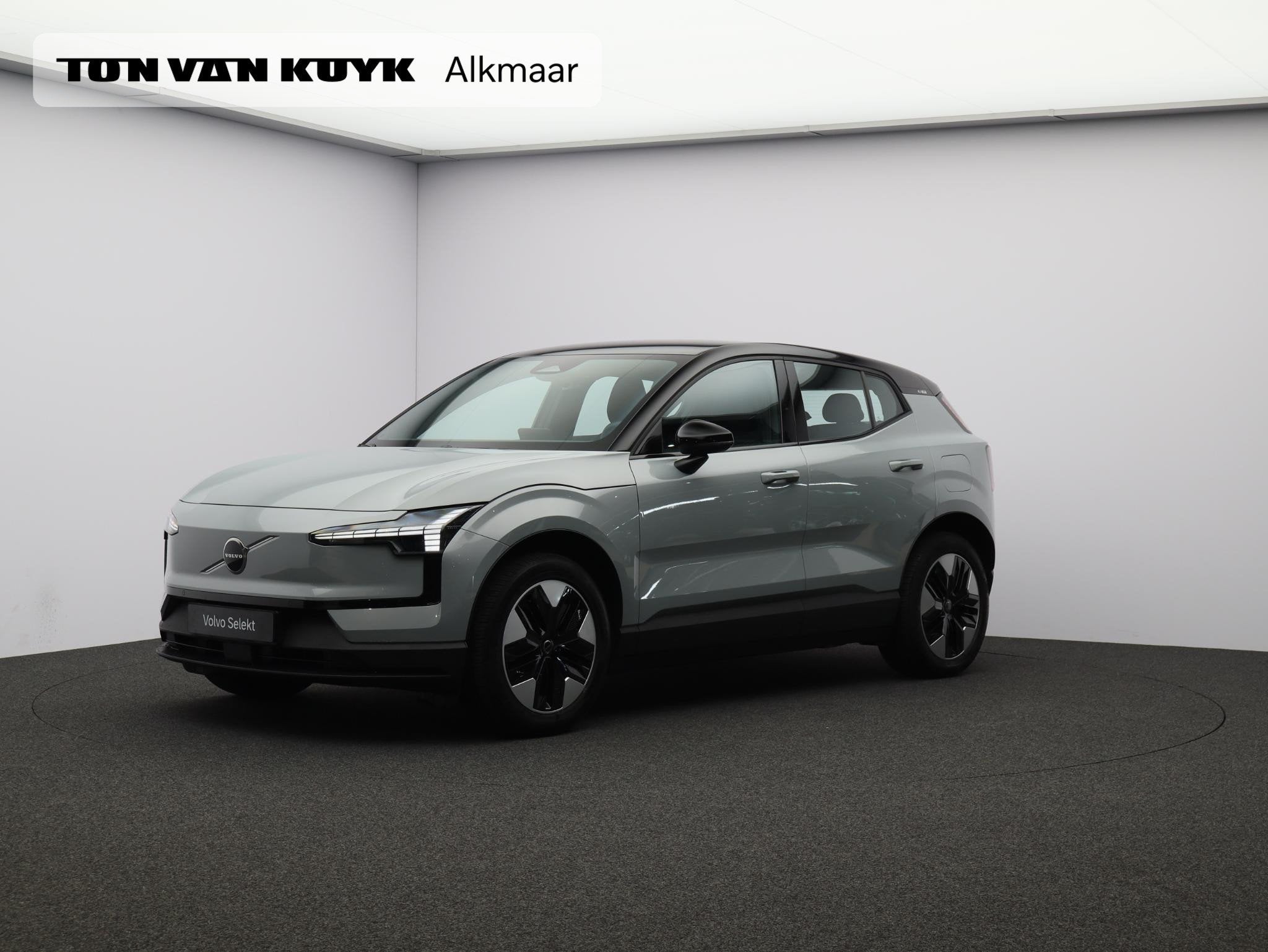 Volvo EX30 Single Motor Plus 51 kWh / Stoel+Stuurverwarming, Auto's, Volvo, Achterwielaandrijving, Gebruikt, Volvo Selected Used Cars