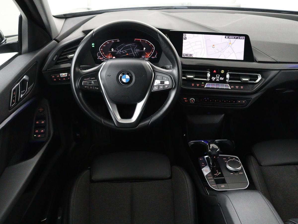 BMW 1-serie 118i Executive Edition Sport Line | Half Leder |, Auto's, Gebruikt, Origineel Nederlands, Bedrijf, Grijs