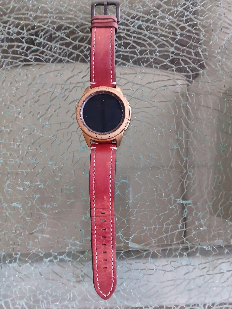 galaxy watch, Gebruikt, Ophalen of Verzenden, Roze, Samsung Galaxy
