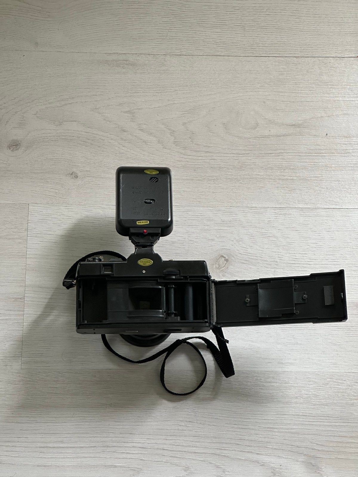 PROTAX 2000 Analoge Camera met flitser en tas, Ophalen of Verzenden, Gebruikt, Spiegelreflex, Overige Merken