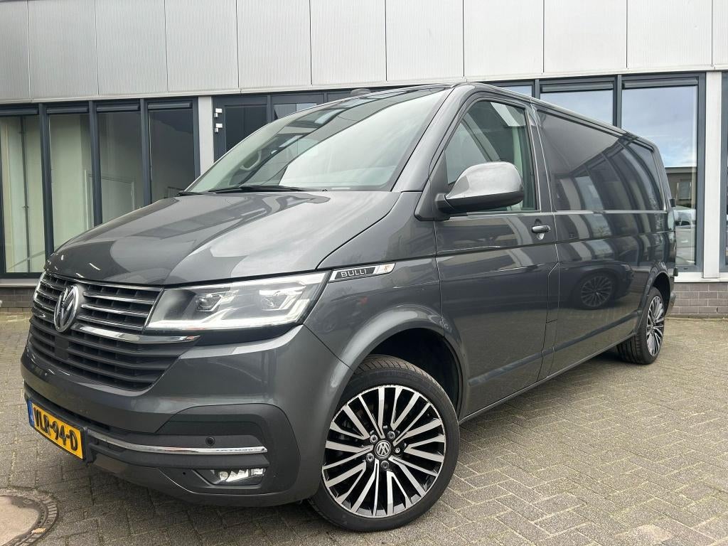 Volkswagen Transporter Bulli AUT. 2.0 TDI 150pk L2H1 euro 6, Auto's, Bestelauto's, Bedrijf, Airbags, Airconditioning, Apple Carplay
