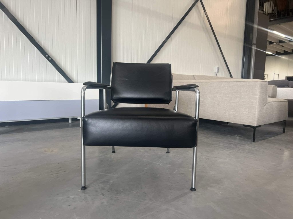 2 Showmodel Design on Stock Spunk Fauteuil zwart leer Stoel, Gompenstraat 15, Design on Stock, Ophalen of Verzenden, Zo goed als nieuw
